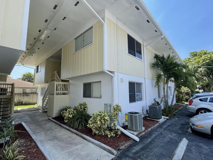 419 Ocean Avenue  Melbourne Beach FL 32951 photo