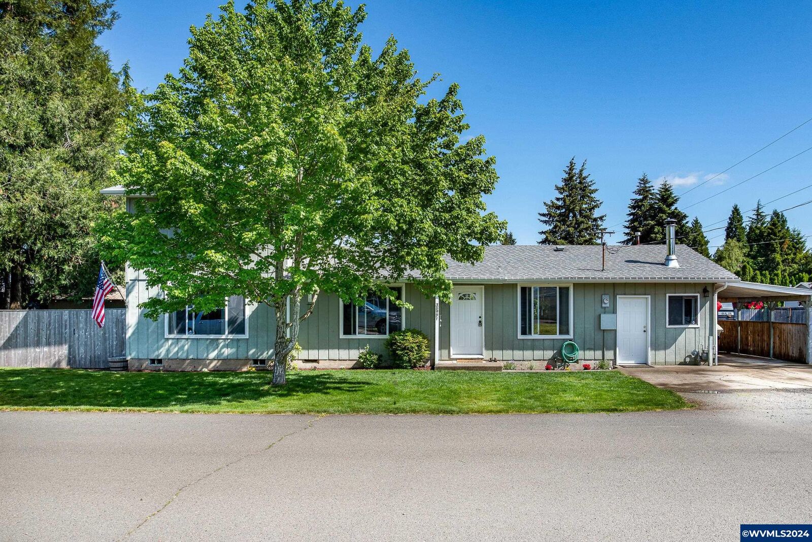 Property Photo:  38991 SE 4th Av  OR 97374-9303 