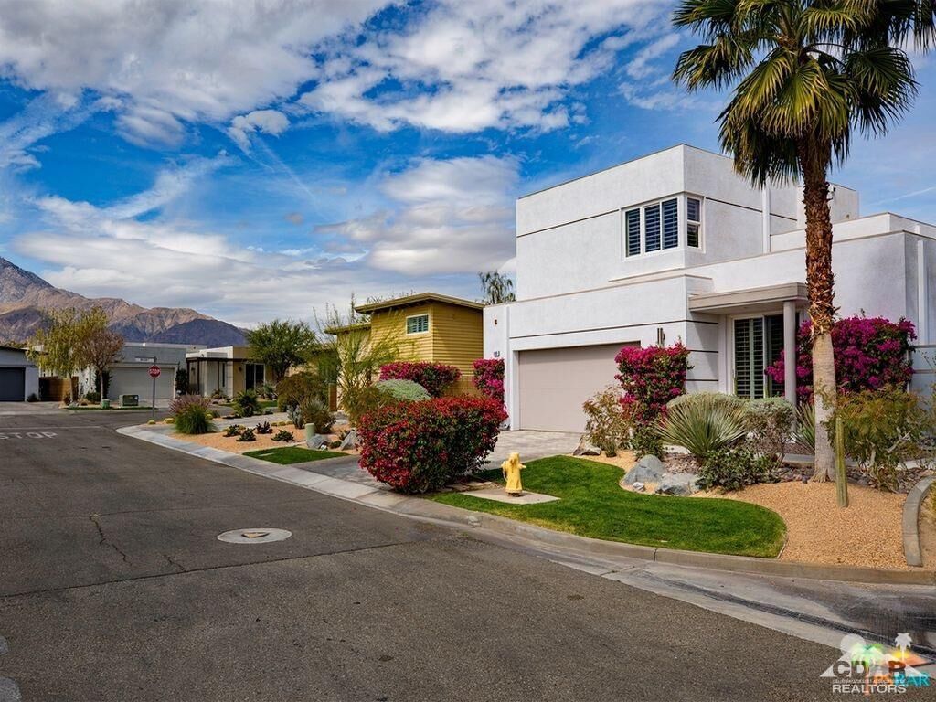 Property Photo: 4969 Davidson Way CA 92262