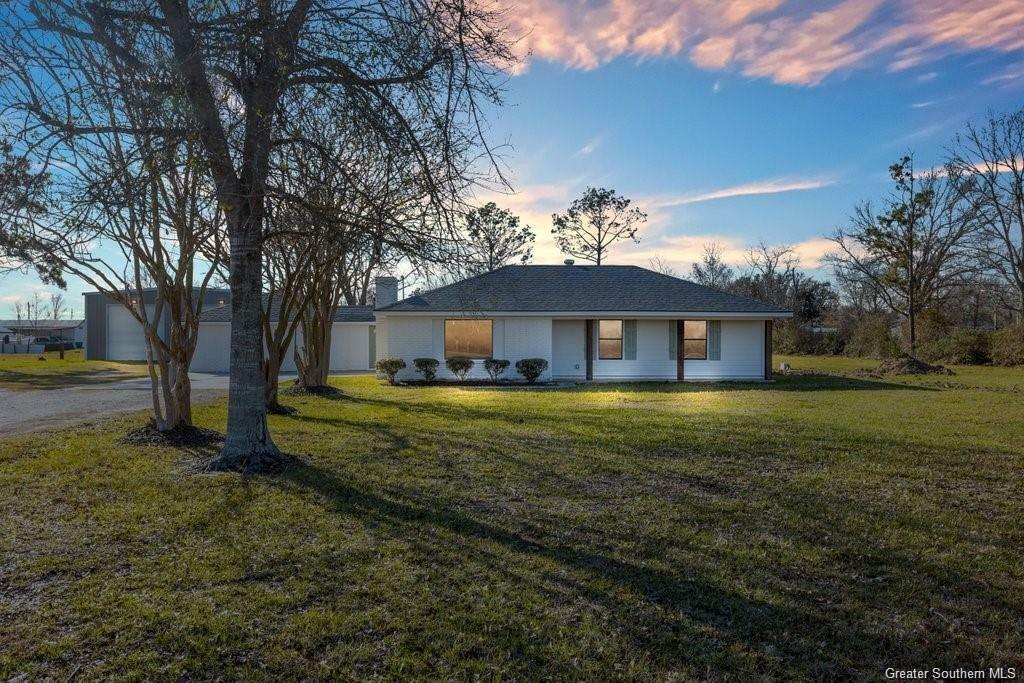 Property Photo:  6970 Greathouse Road  LA 70607 