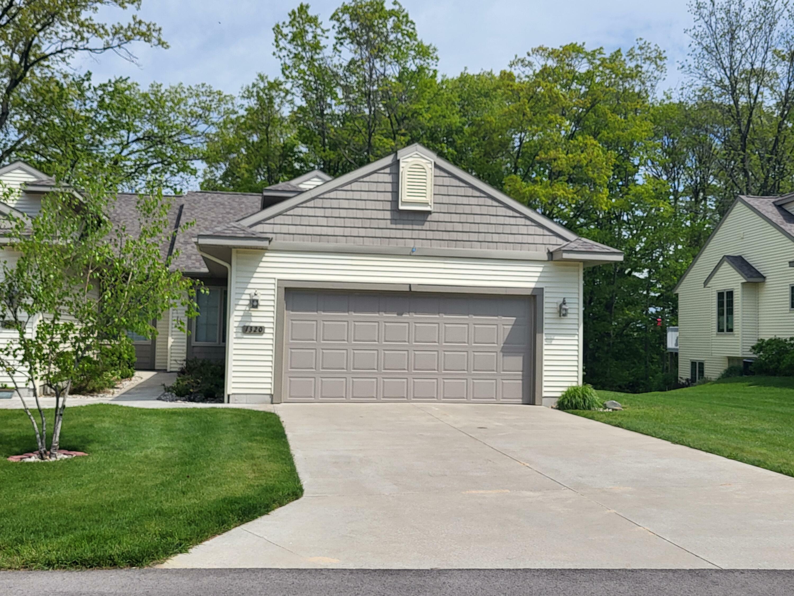 Property Photo:  1320 N Timberview Drive  MI 49461 