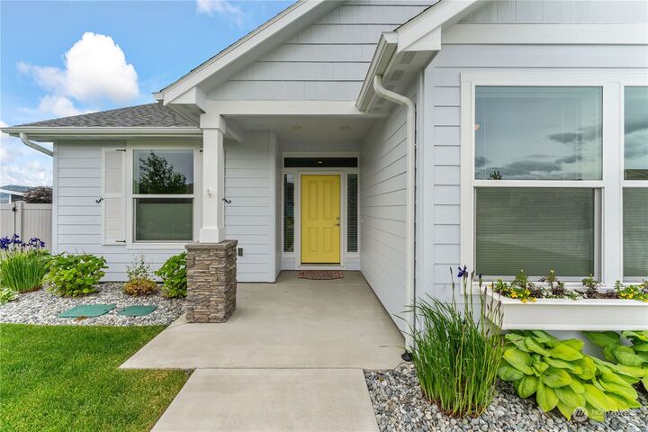 Property Photo: 159 Bright Court WA 98831