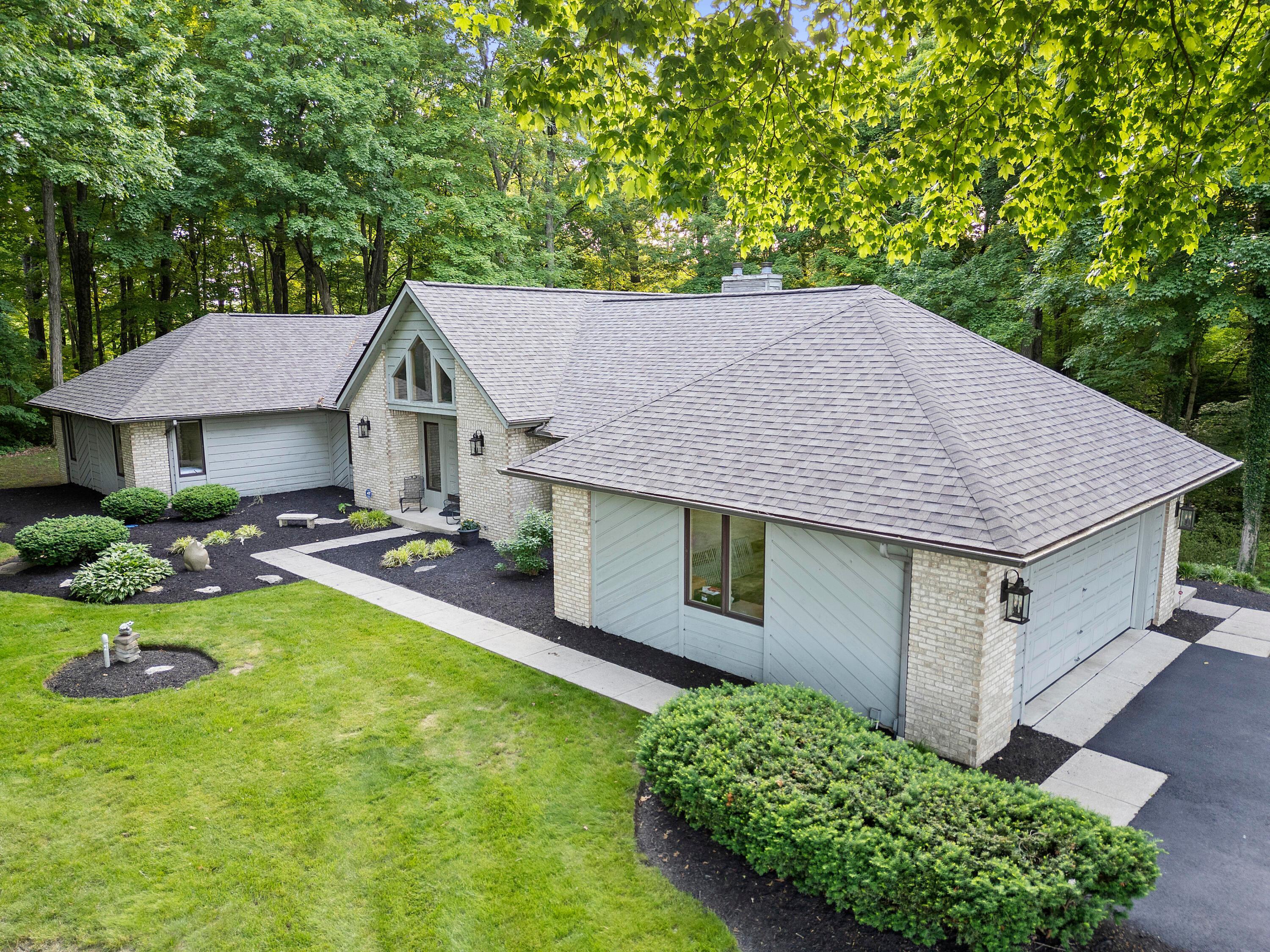 Property Photo: 5215 Lambert Road OH 43123