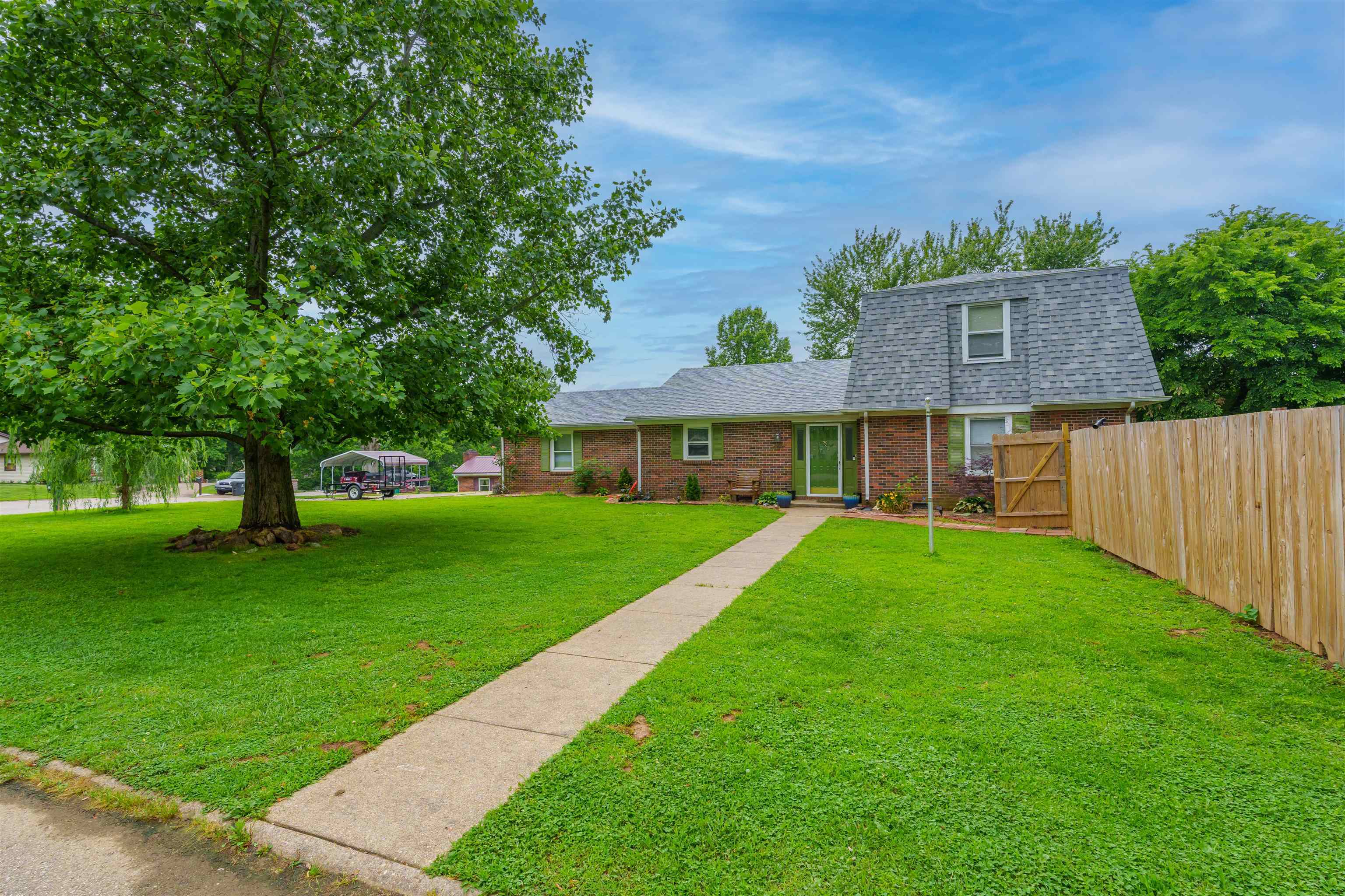 Property Photo: 8524 Eastland Dr KY 42458