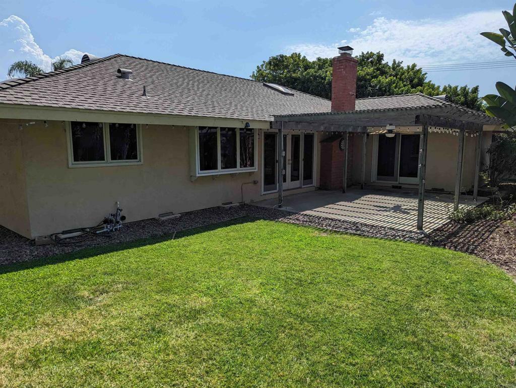 Property Photo:  2027 Estero Street  CA 92054 