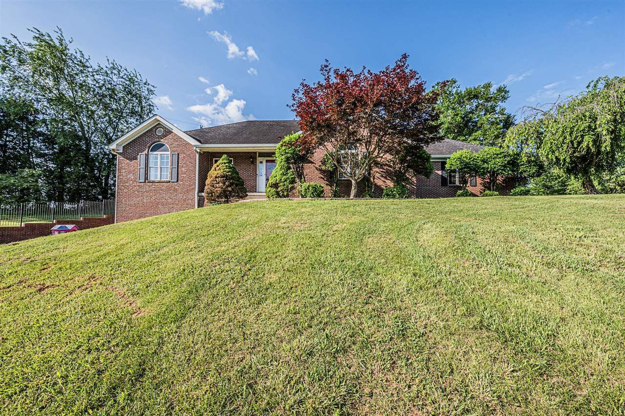 Property Photo:  1427 W G Talley Road  KY 42122 