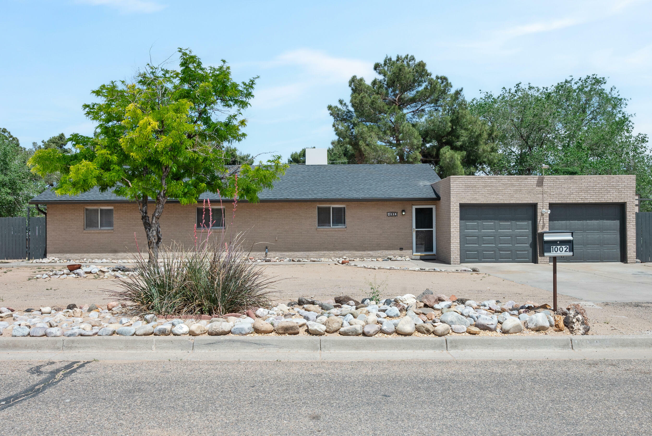 Property Photo:  1002 Kathy Road SE  NM 87124 