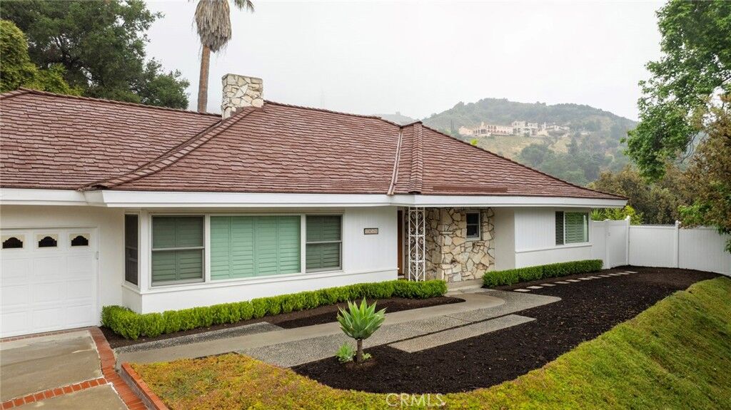 Property Photo: 2430 Risa Drive CA 91208
