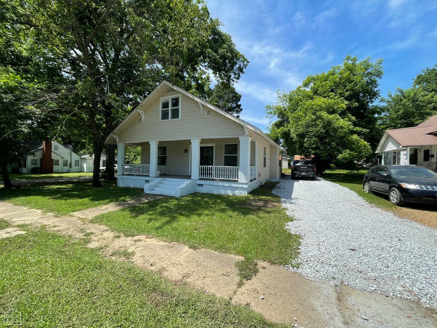 Property Photo:  728 W Jefferson Avenue  AR 72401 