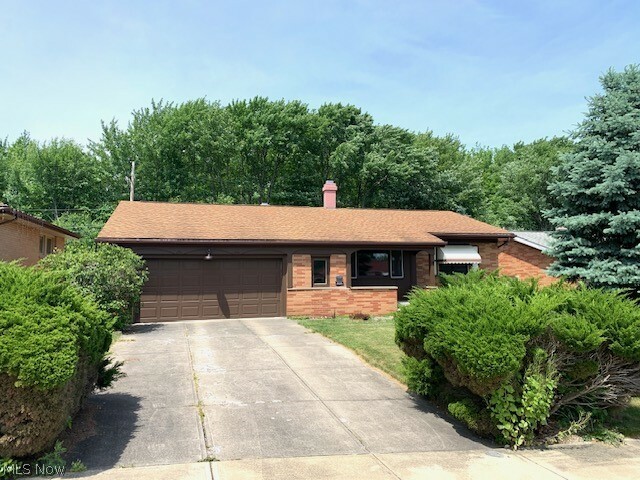Property Photo: 6282 Jamestown Drive OH 44134