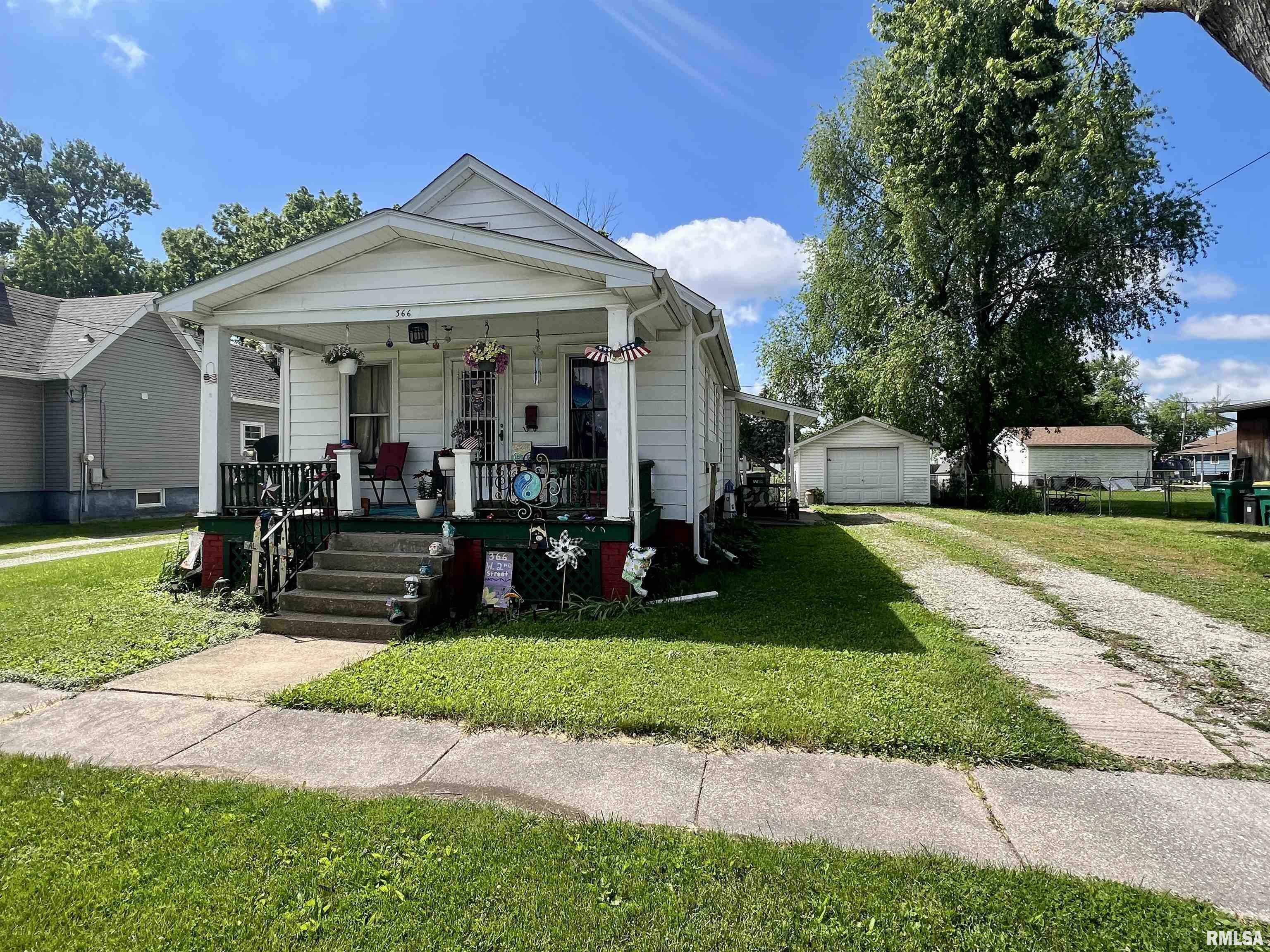 Property Photo:  366 W 2nd Street  IL 61401 