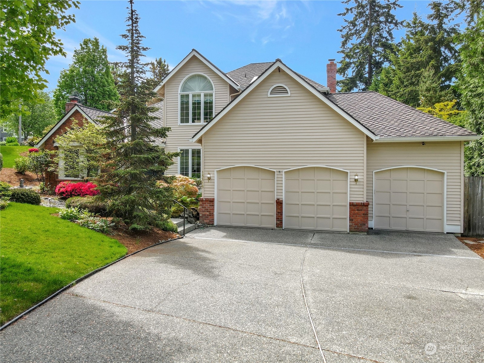 15515 102nd Avenue NE  Bothell WA 98011 photo