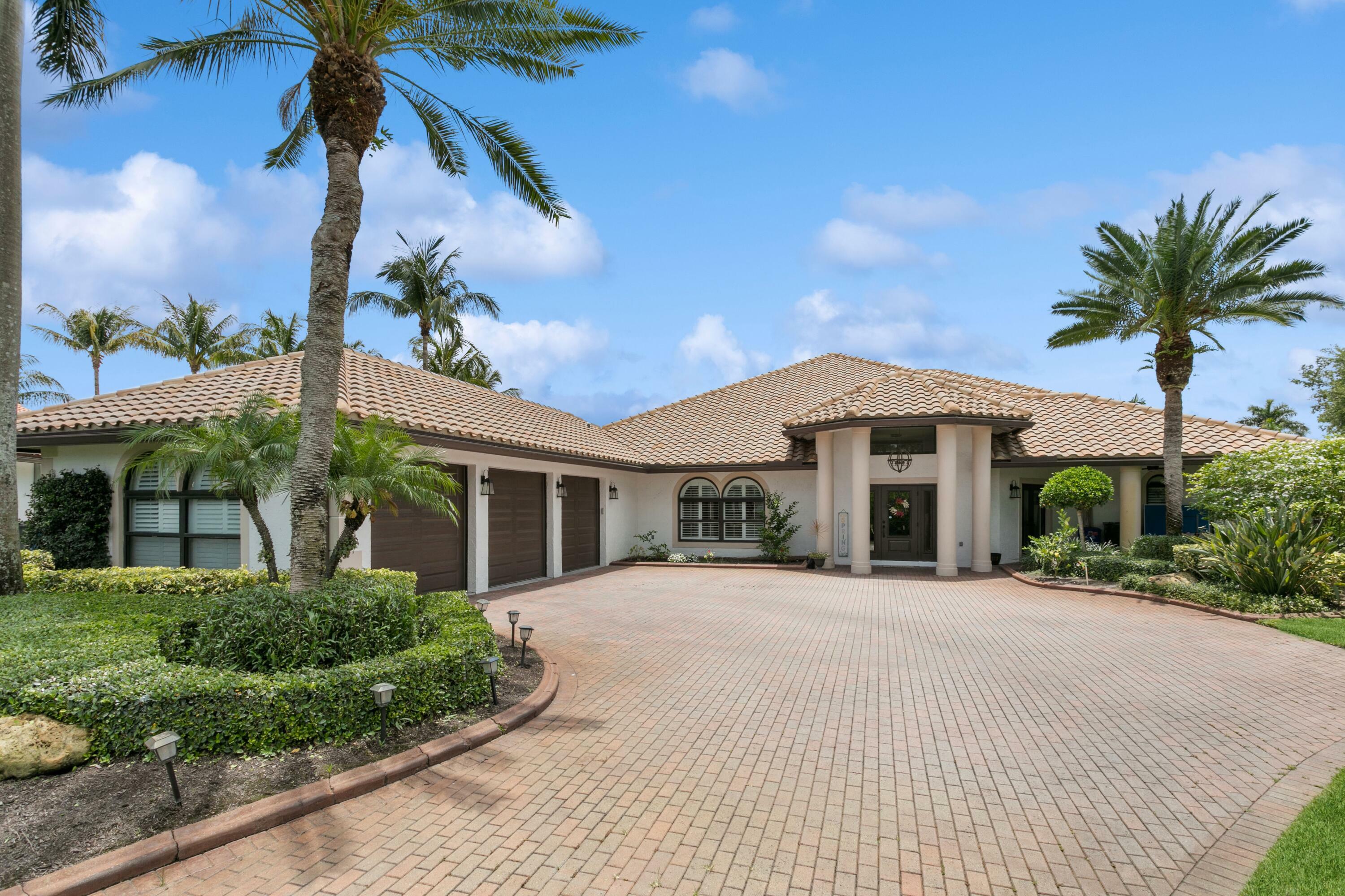 Property Photo: 2386 Sunderland Avenue FL 33414