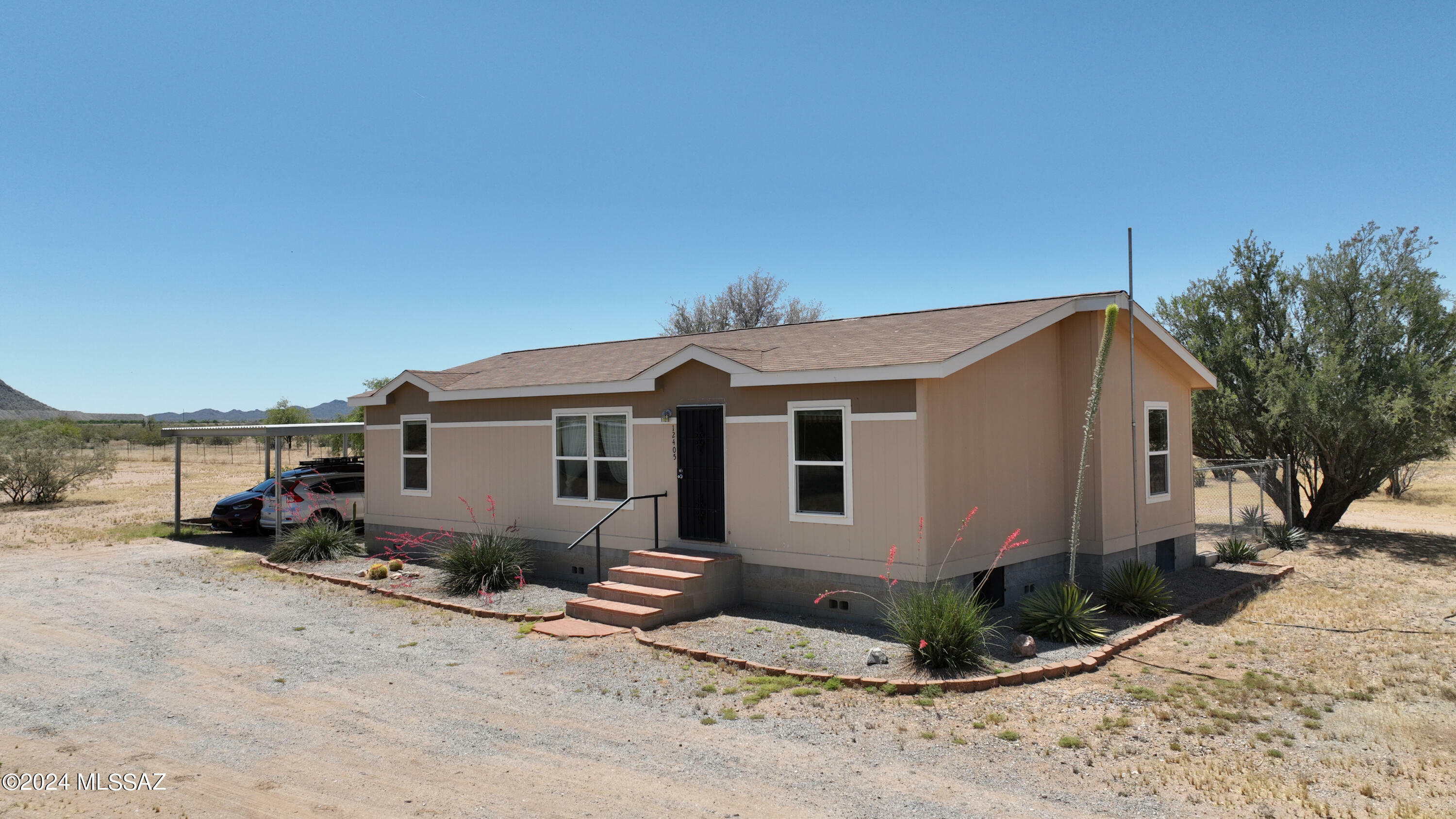 Property Photo:  12405 W Emigh Road  AZ 85743 