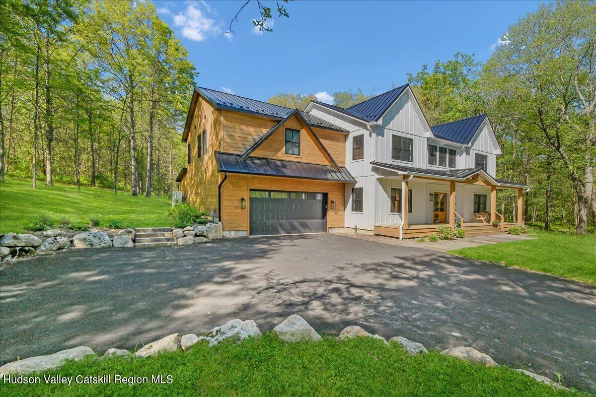 Property Photo:  15 Cross Creek  NY 12561 