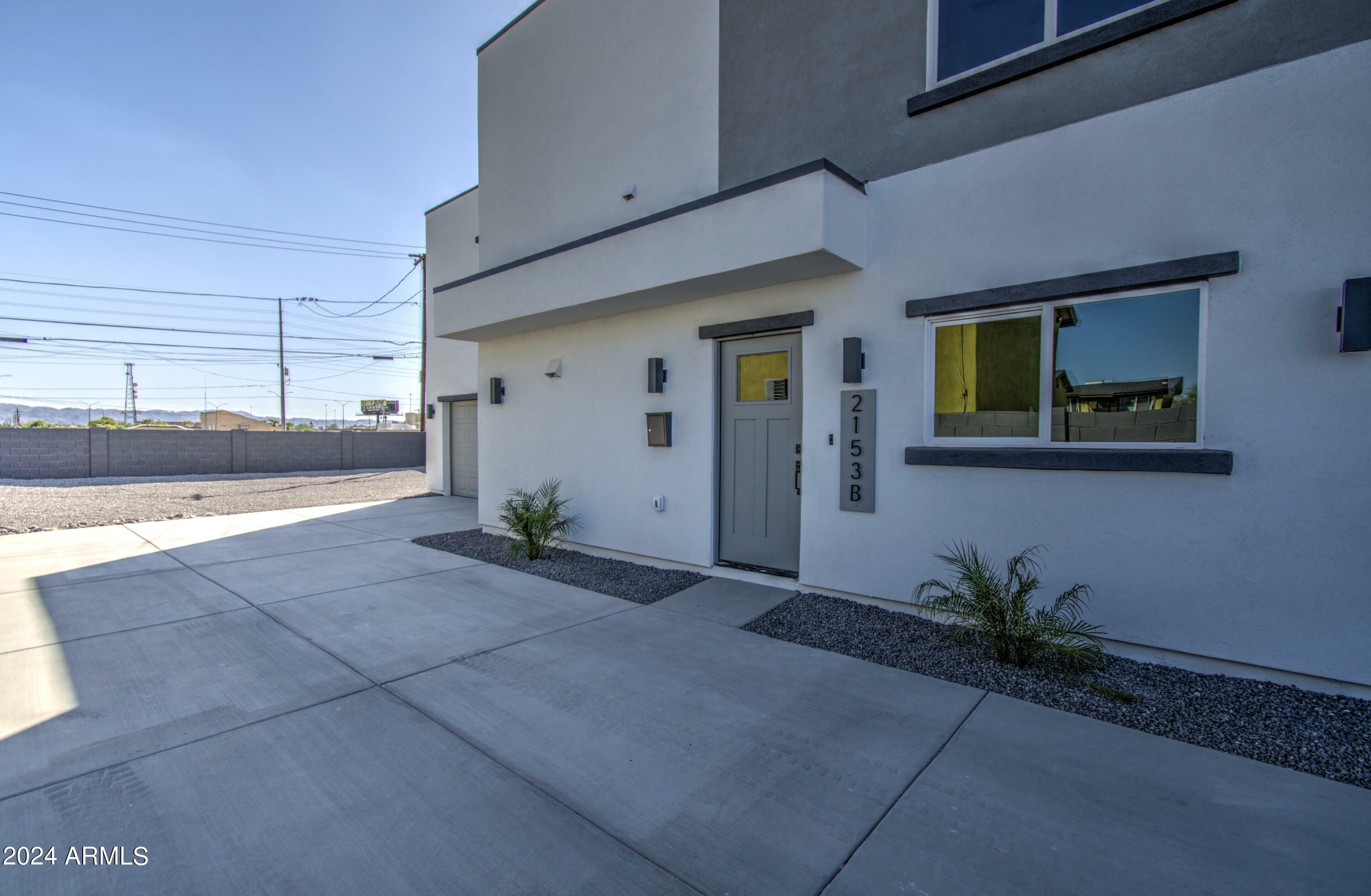 Property Photo:  2153 E Taylor Street  AZ 85006 