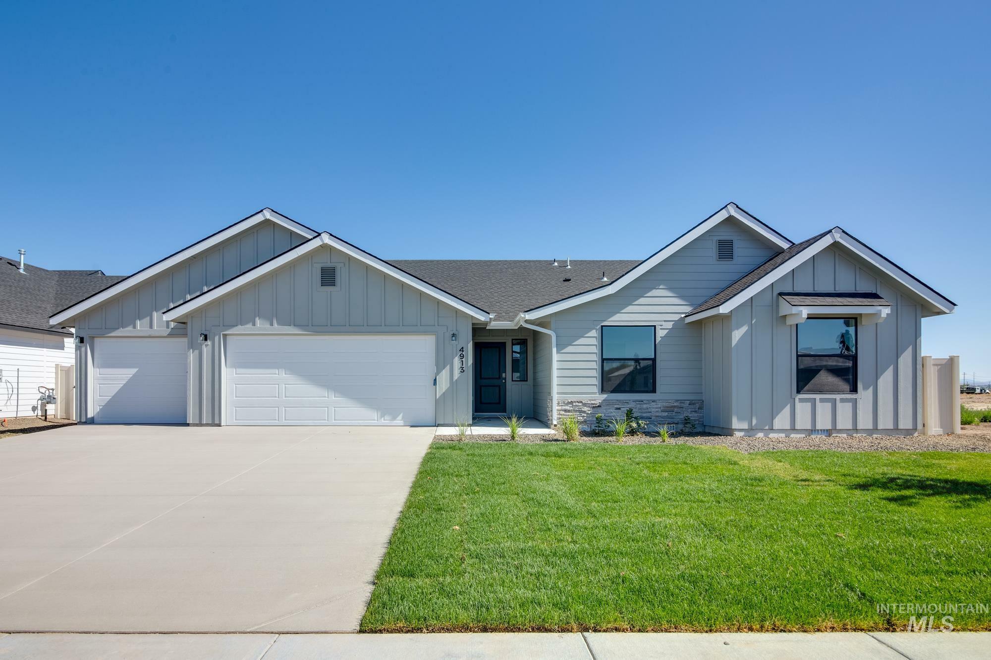 Property Photo:  4913 Endicott Dr.  ID 83605 