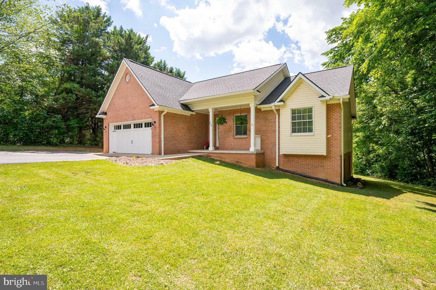 Property Photo:  344 Bedford Drive  WV 25414 