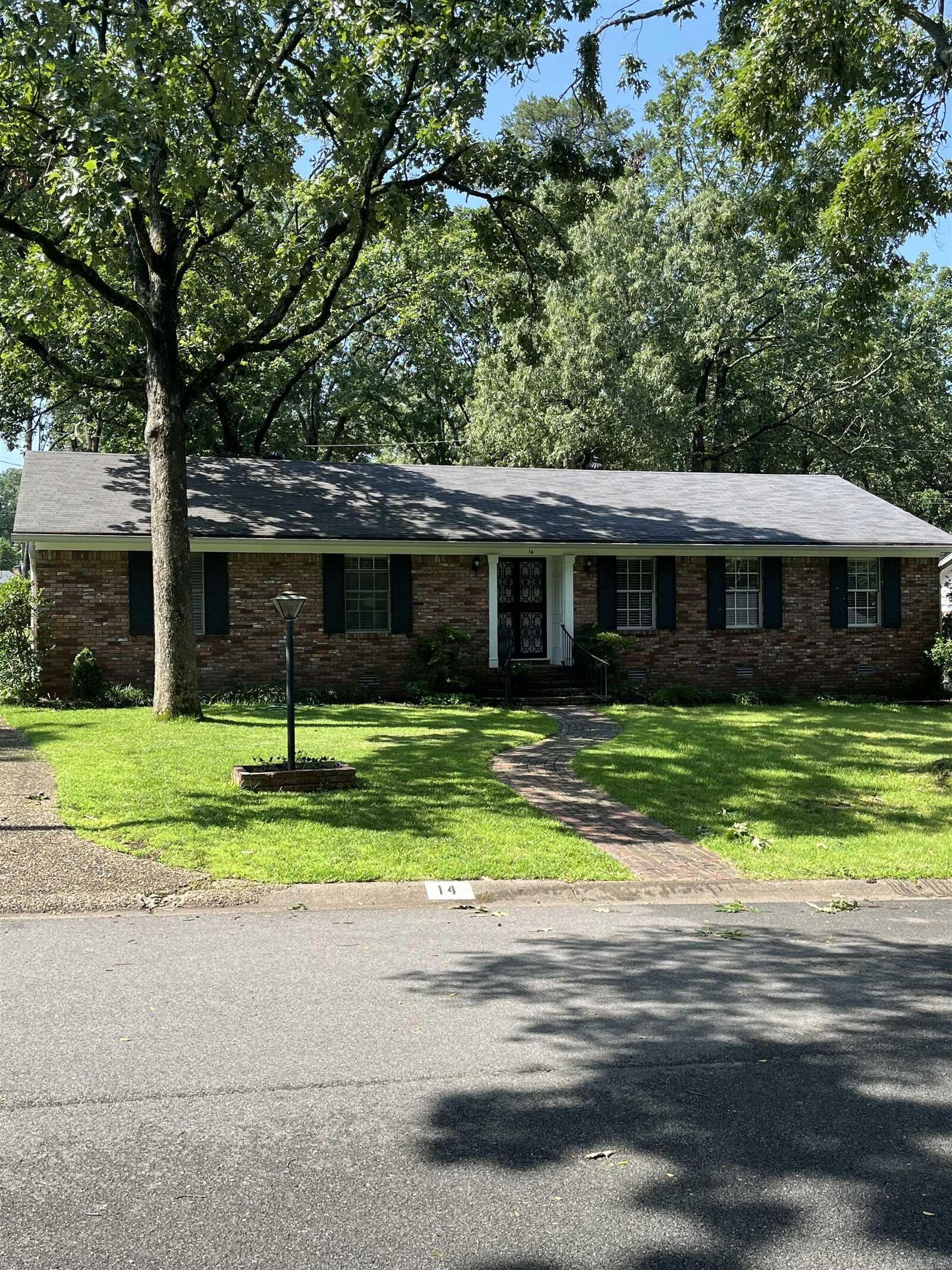 Property Photo:  14 Lyric Lane  AR 72205 