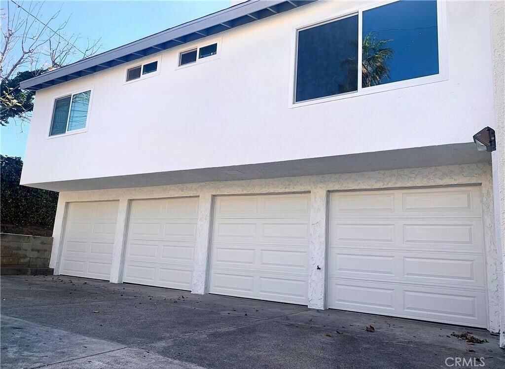 Property Photo:  129 Loma Ln A  CA 92672 