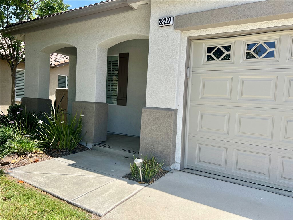 Property Photo:  28227 Meadowsweet  CA 92584 