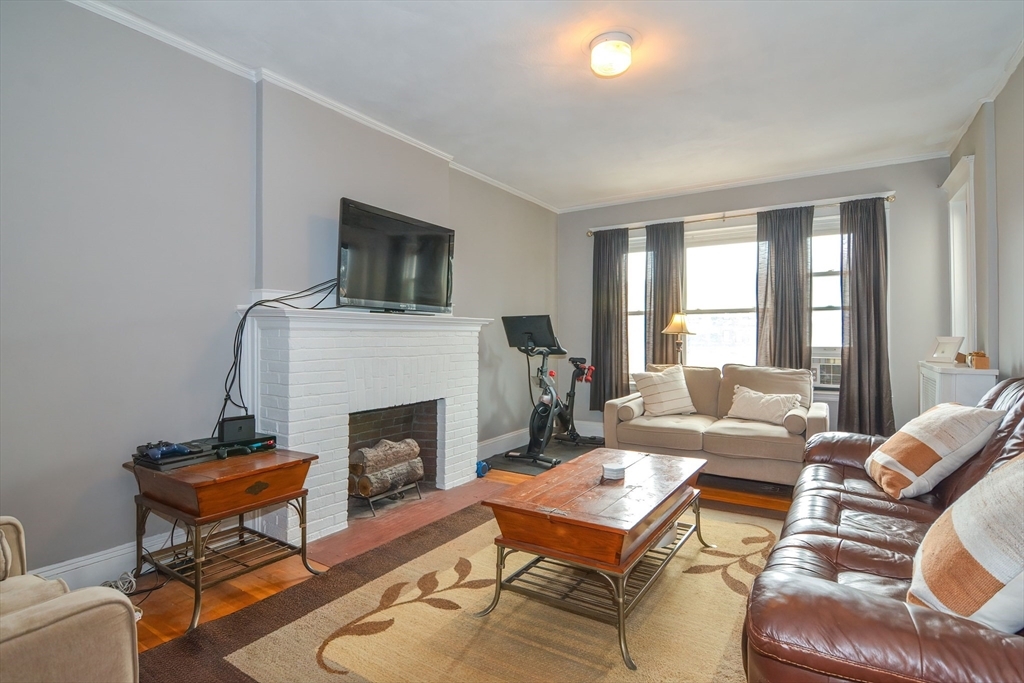 Property Photo:  1251 Commonwealth Ave 4  MA 02134 