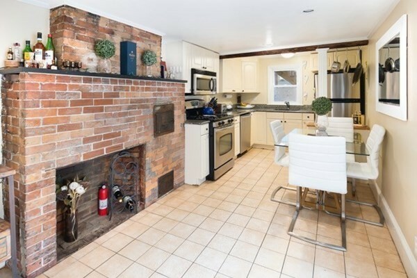 Property Photo:  63 Green St 1  MA 02129 