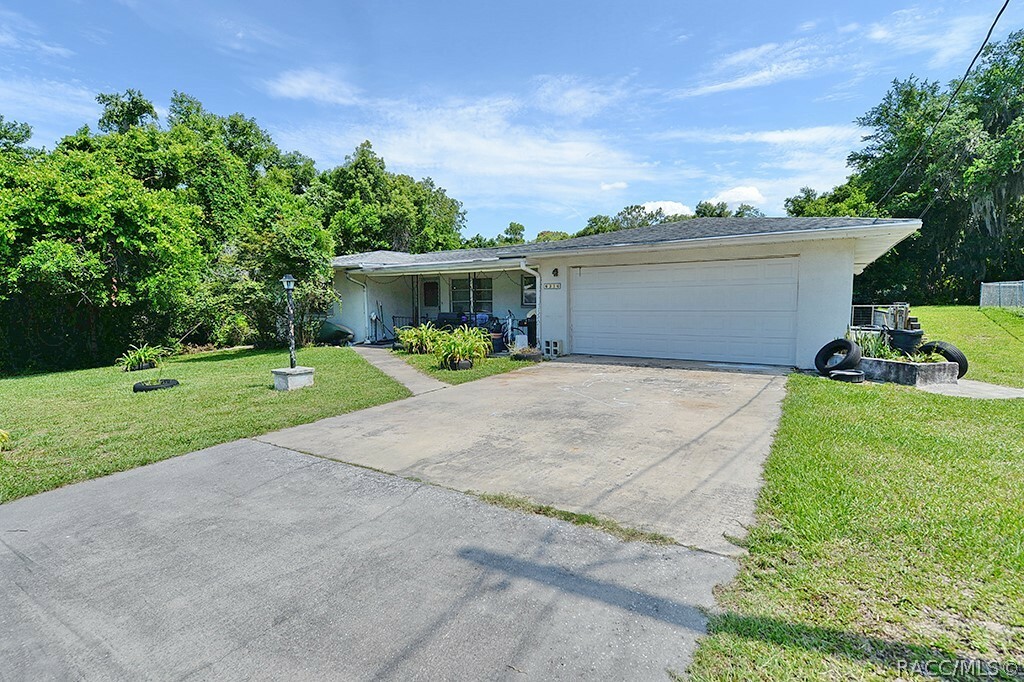 Property Photo:  6316 E Plum Street  FL 34452 