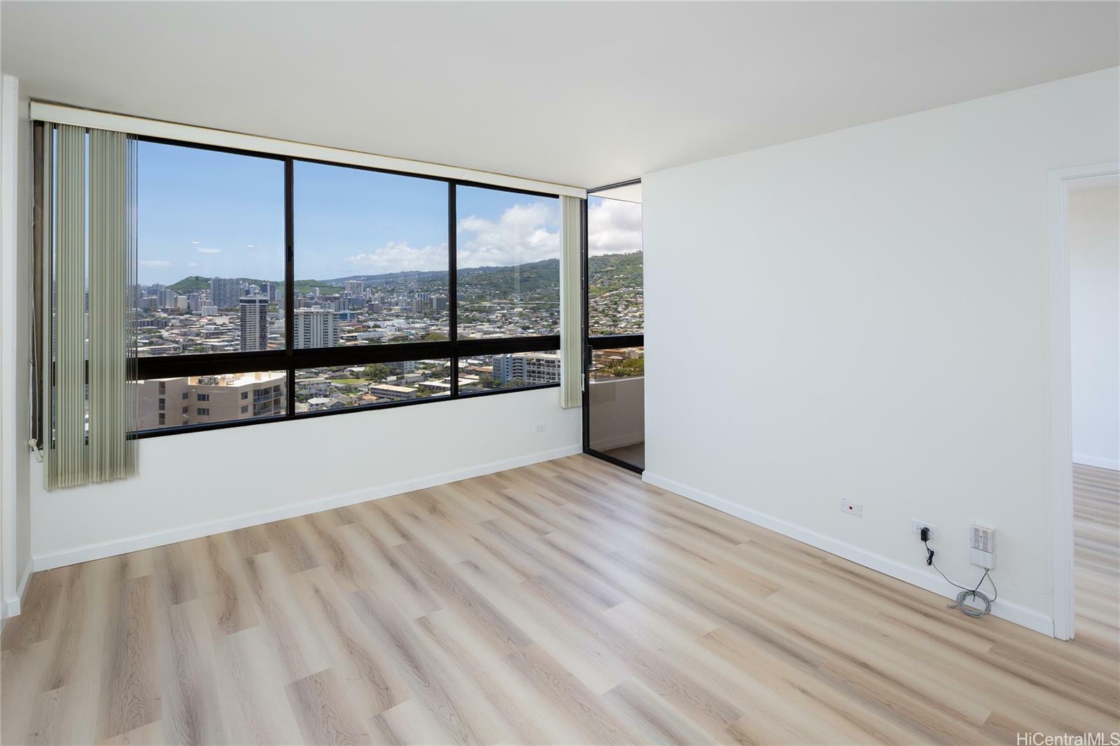 Property Photo:  2499 Kapiolani Boulevard 2806  HI 96826 