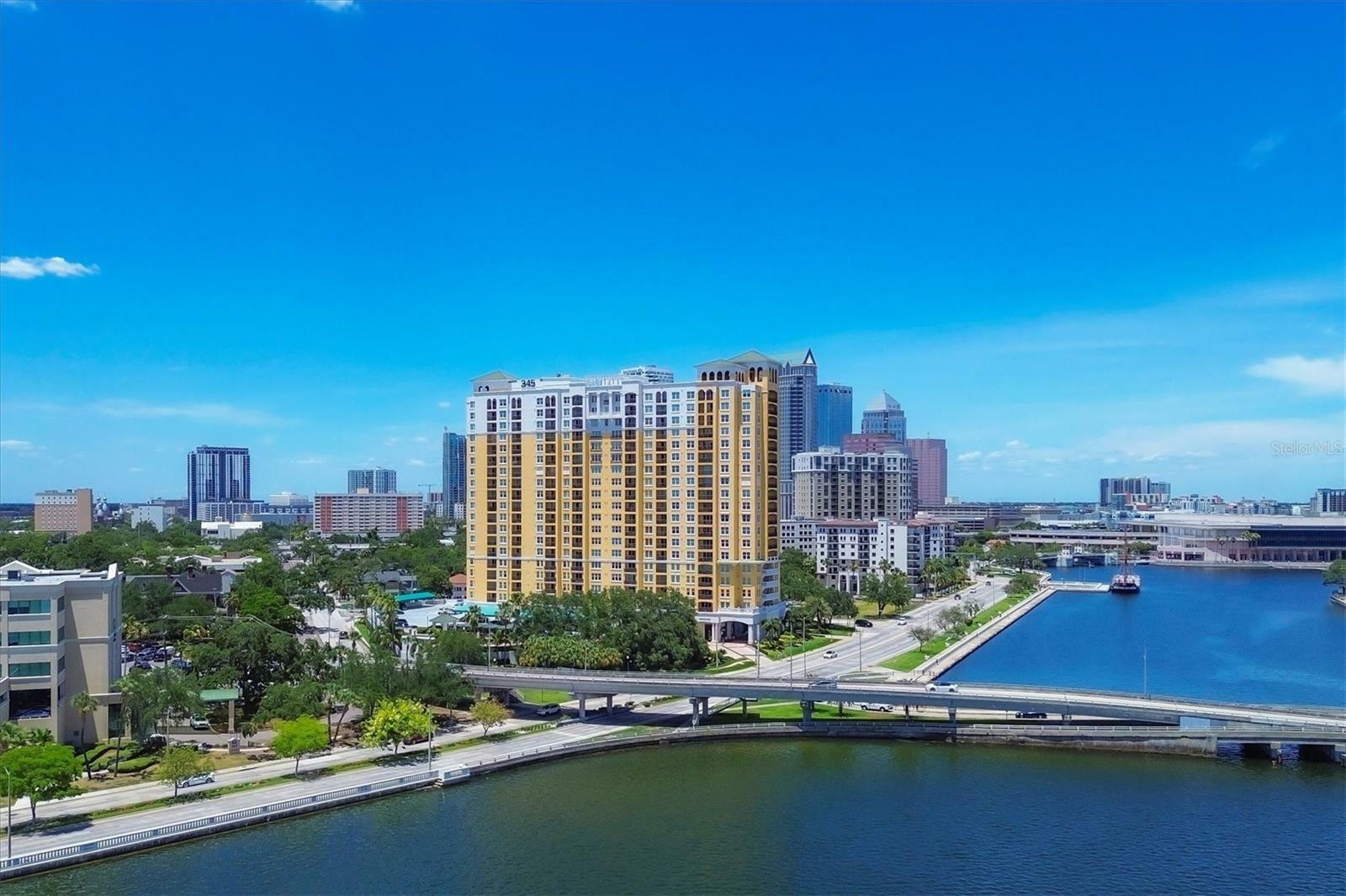 Property Photo:  345 Bayshore Boulevard 706  FL 33606 