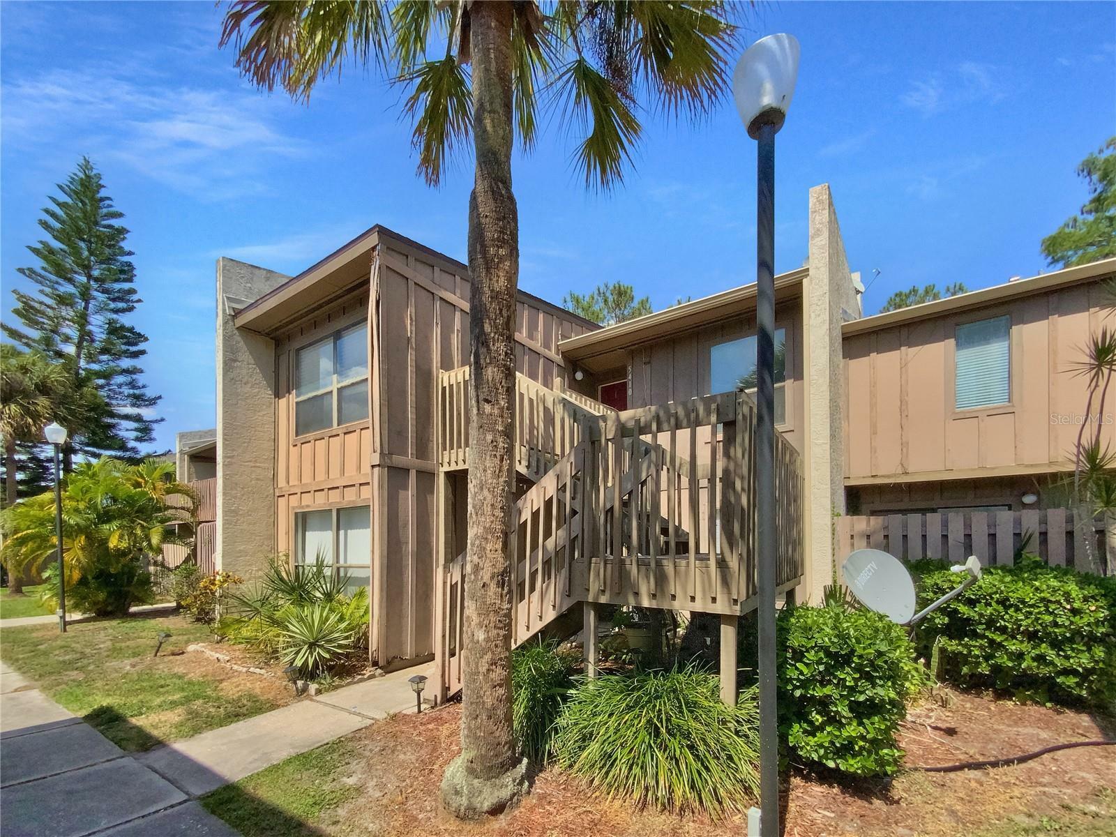 Property Photo:  5410 Pine Creek Drive 1608-B  FL 32811 