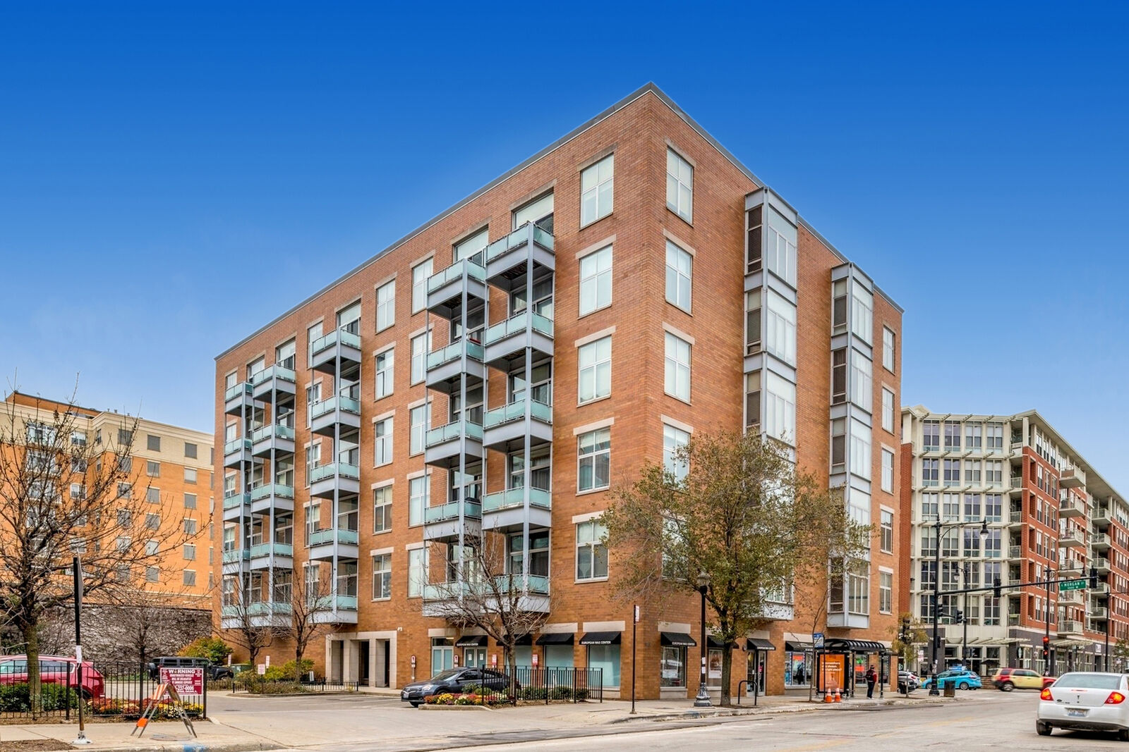 Property Photo:  949 W Madison Street 205  IL 60607 