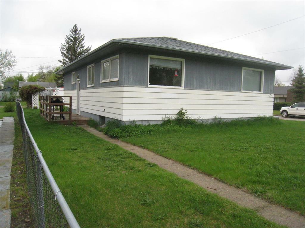 Property Photo:  312 7th Avenue South  MB R0L 1Z0 