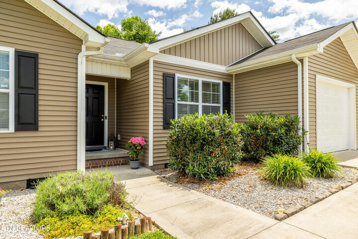 Home for sale in Knoxville 406 Contentment Lane, Knoxville, TN 37920