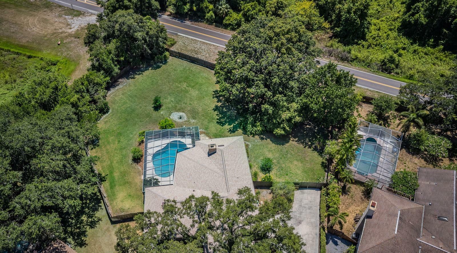 Property Photo: 2712 Golf Heights Circle FL 33596