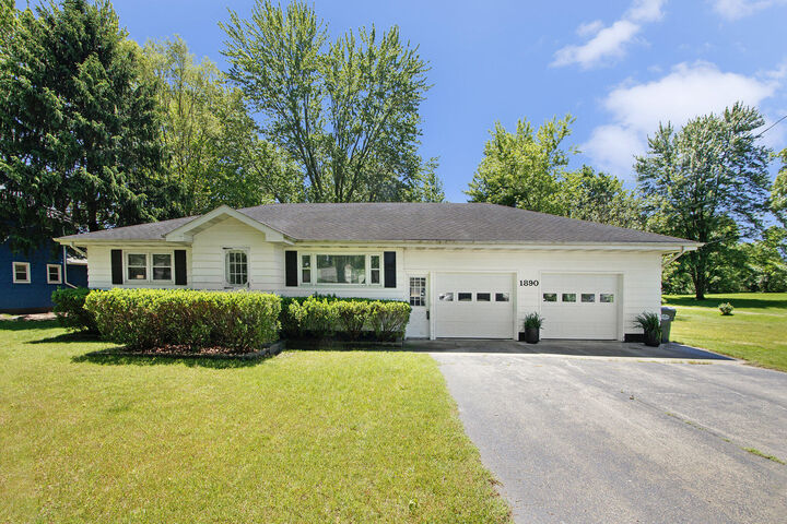 1890 W Glenlord Road  Stevensville MI 49127 photo