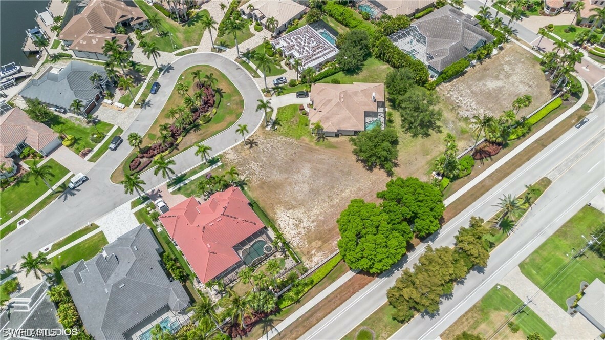 Property Photo:  1907 Lagoon Lane  FL 33914 