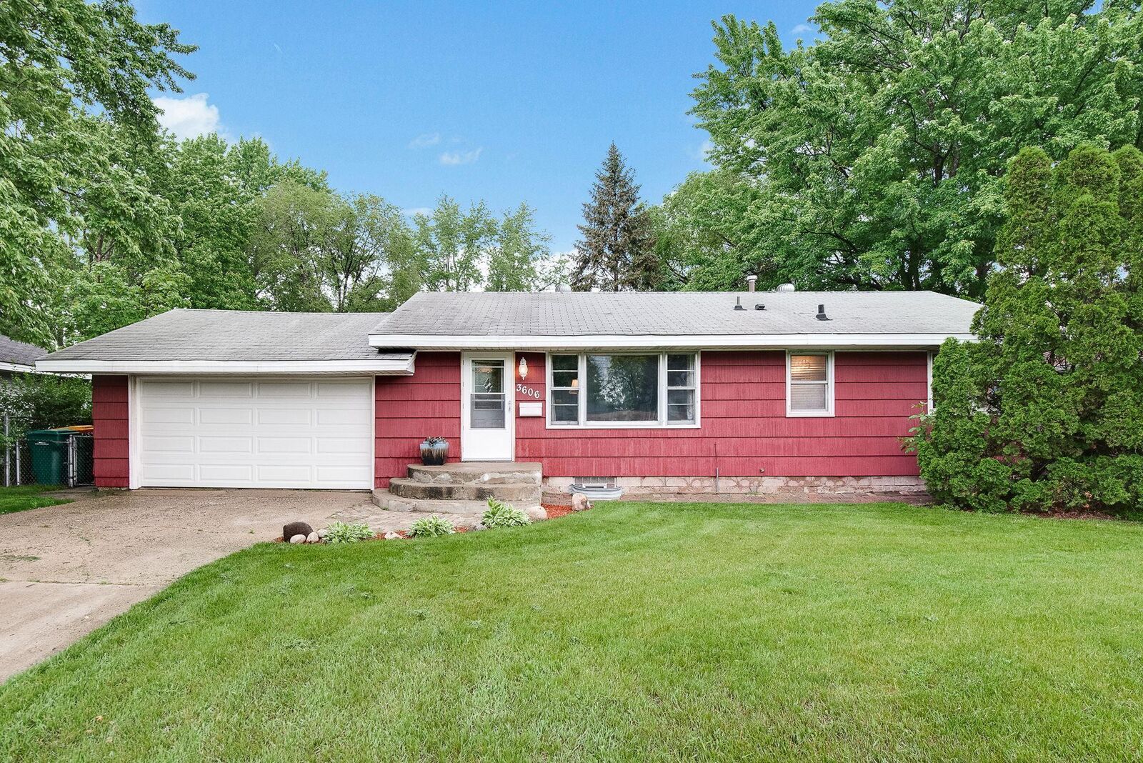 Property Photo: 3606 53rd Avenue N MN 55429