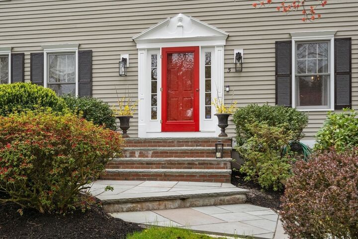 Property Photo:  5 Fairview Rd  MA 02052 