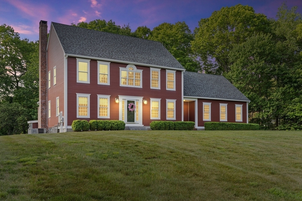 5 Wenlock Cir  Easton MA 02356 photo