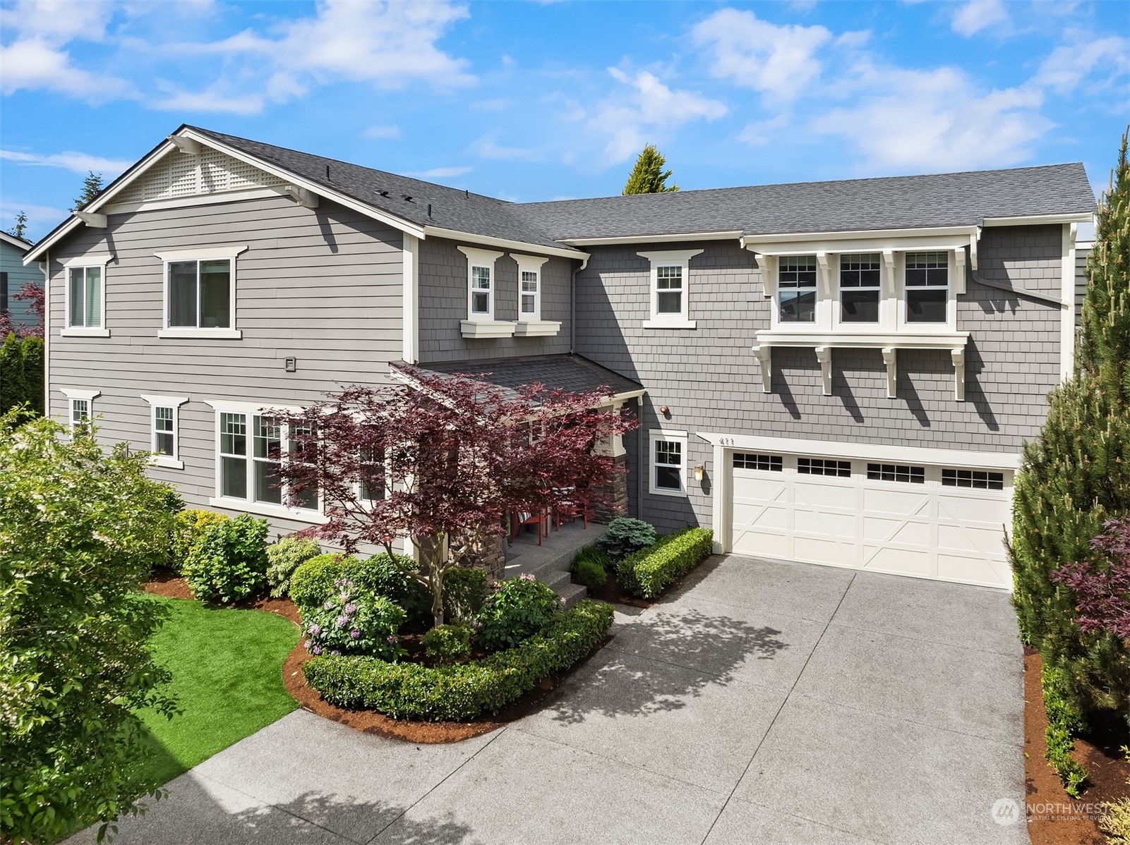 Property Photo:  411 2nd Avenue S  WA 98033 