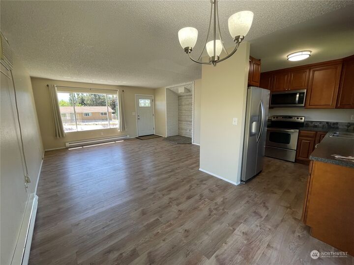 Property Photo:  215 Goldcrest Street  WA 98802 