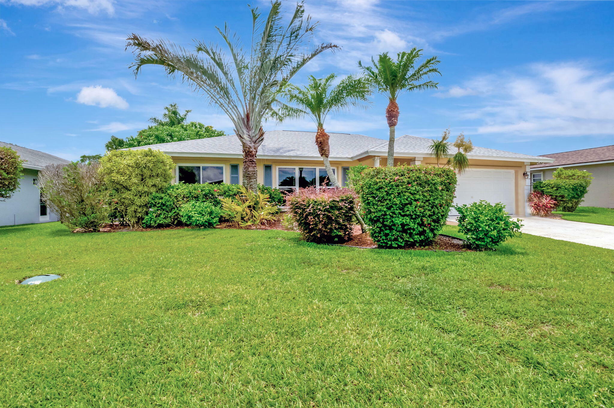 Property Photo:  3384 Lakeview Drive  FL 33445 