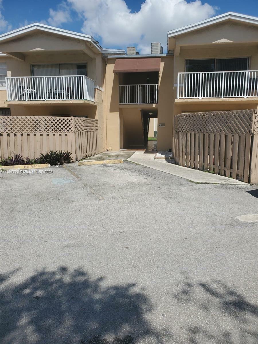 4570 NW 79th Ave 1B  Doral FL 33166 photo