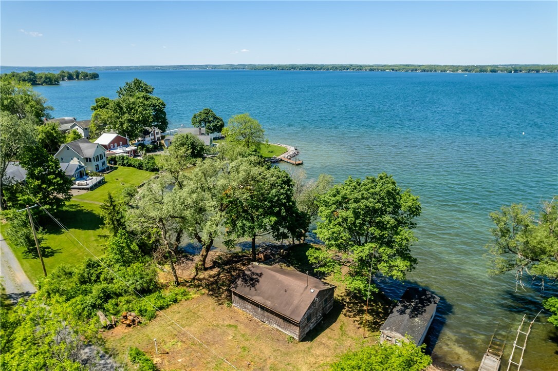 Property Photo:  4459 Allens Point Road  NY 13160 