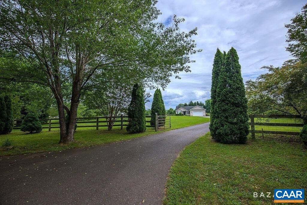 Property Photo:  29106 Mary Violet Ln  VA 22542 