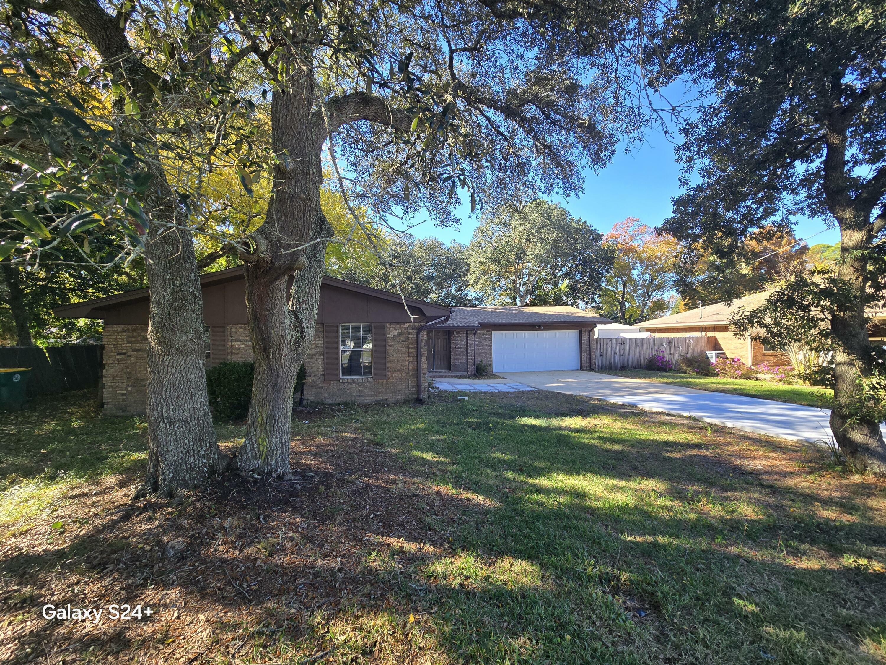 Property Photo:  1 8th Street  FL 32579 