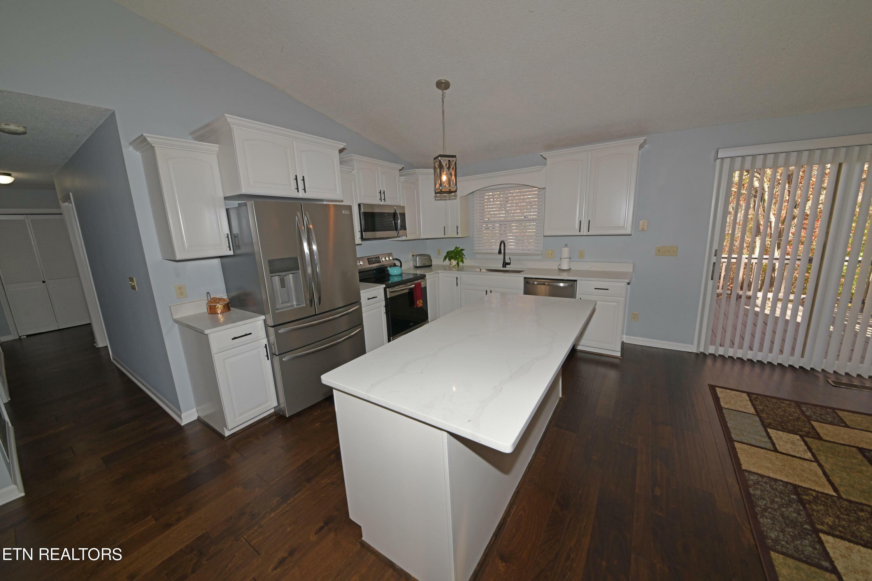 Property Photo:  16 Newcom Court  TN 38558 