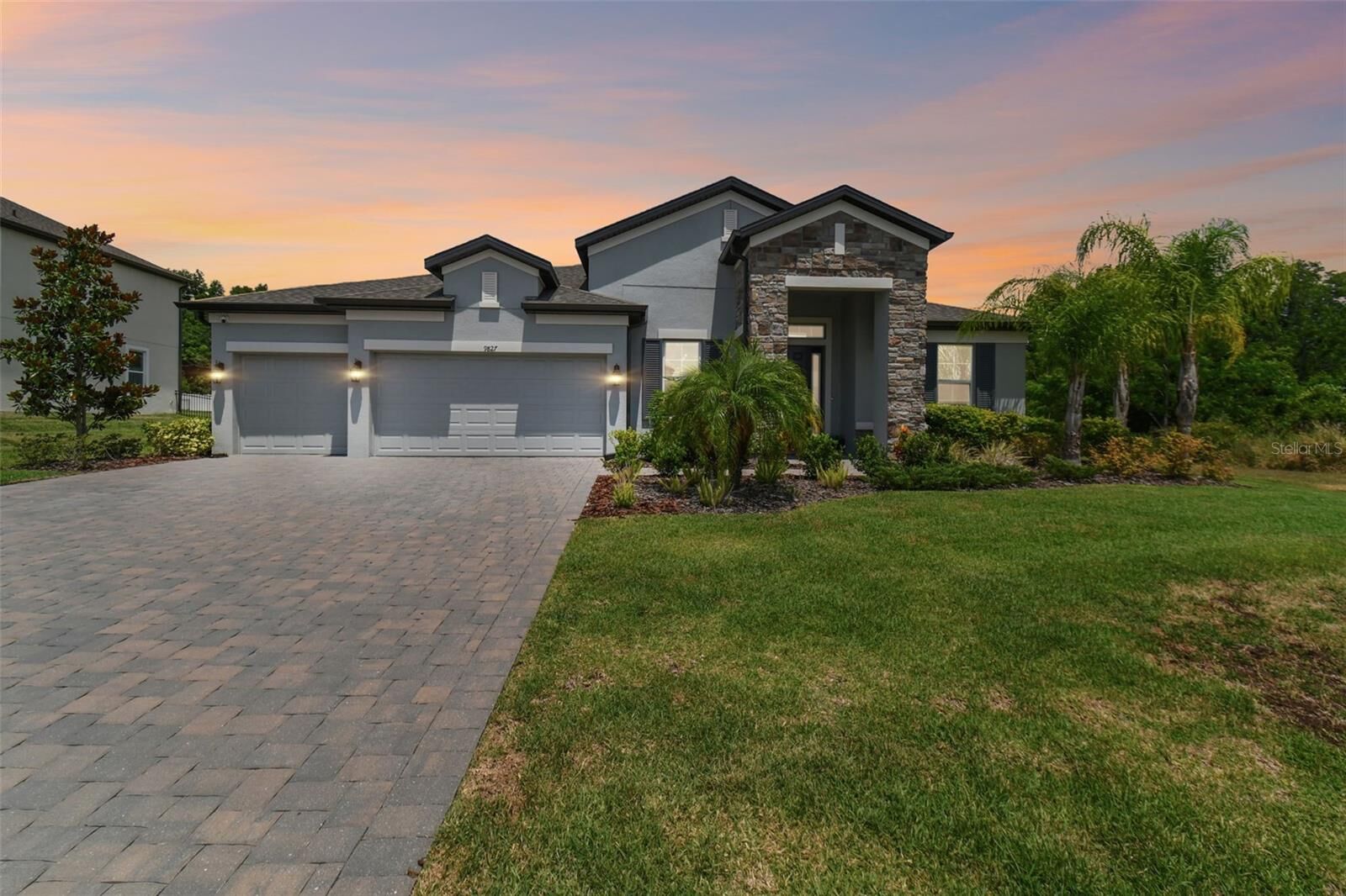 Property Photo:  9827 Cabernet Avenue  FL 33584 