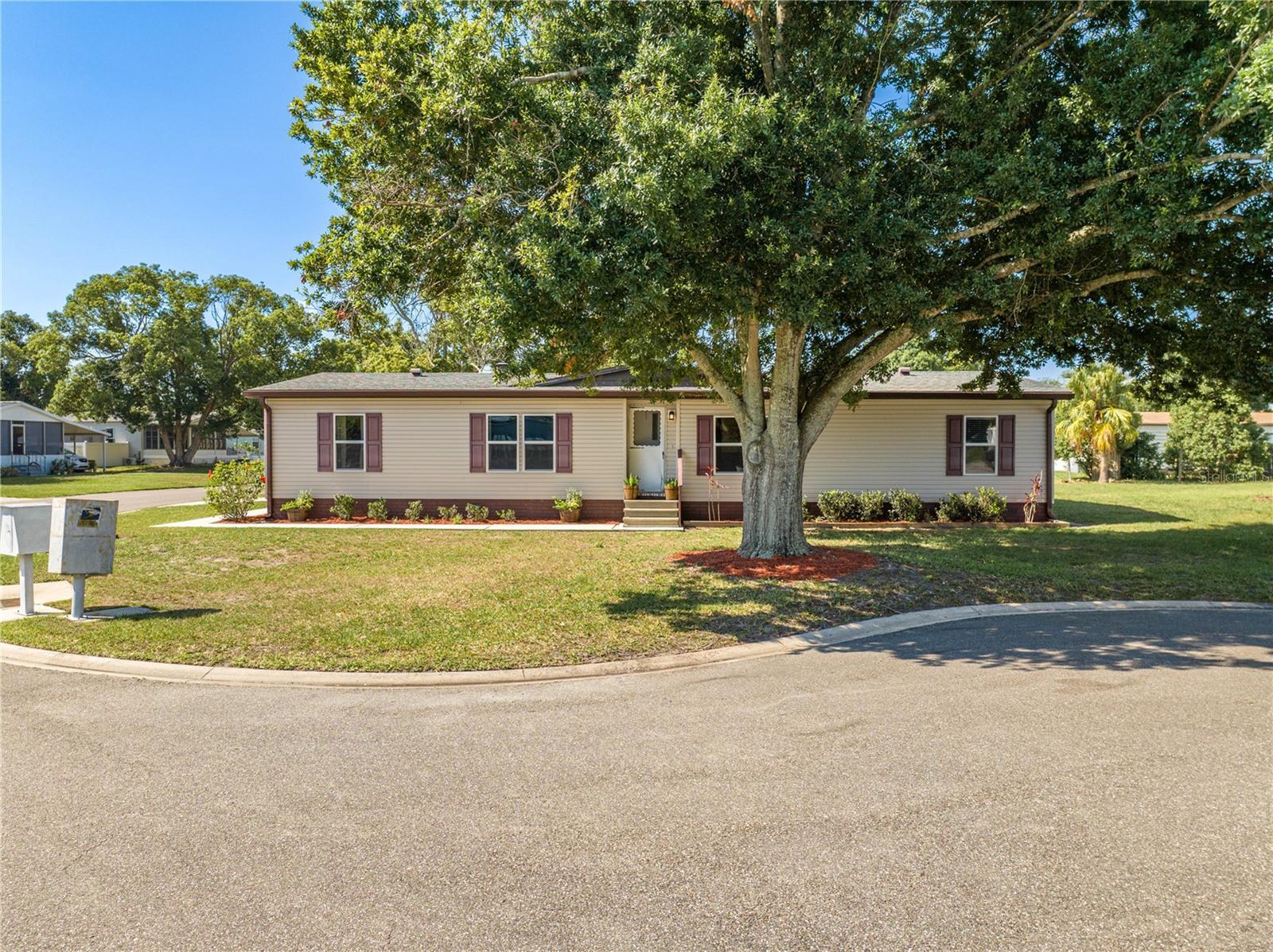 Property Photo:  2260 Darby Lane  FL 34769 
